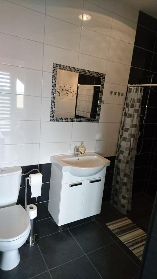 Relax U Agi I Jurka Appartement Stegna  Buitenkant foto